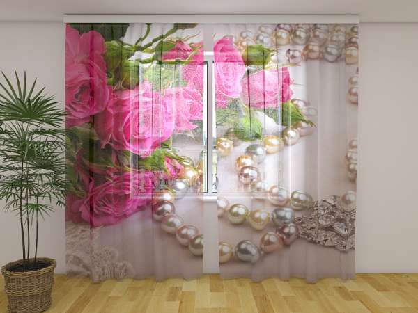 Rideau en mousseline : ROSES ET PERLES