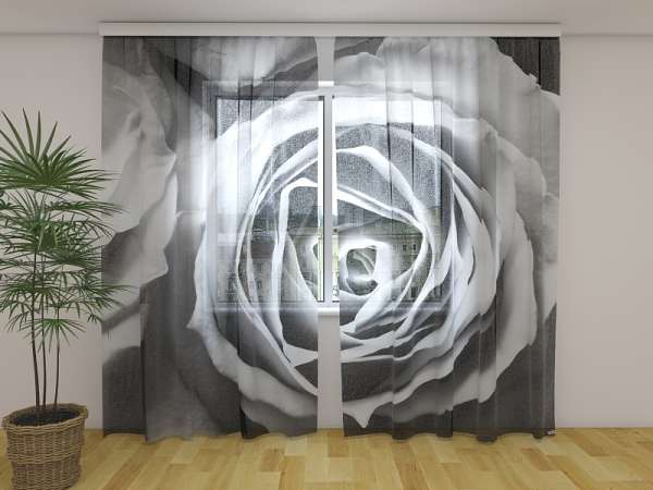Rideau en mousseline : ROSE EN NOIR ET BLANC