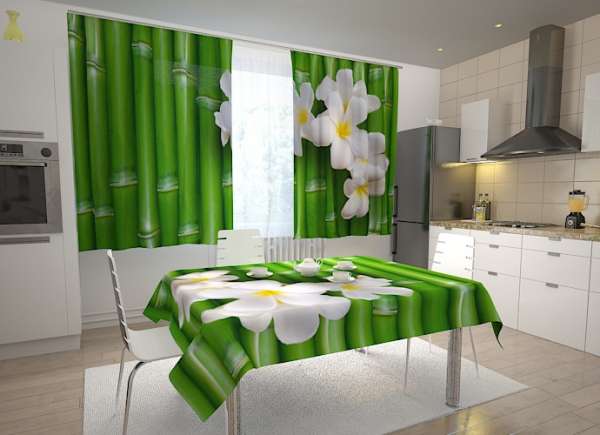 Rideau de cuisine : FLEURS BLANCHES ET BAMBOU