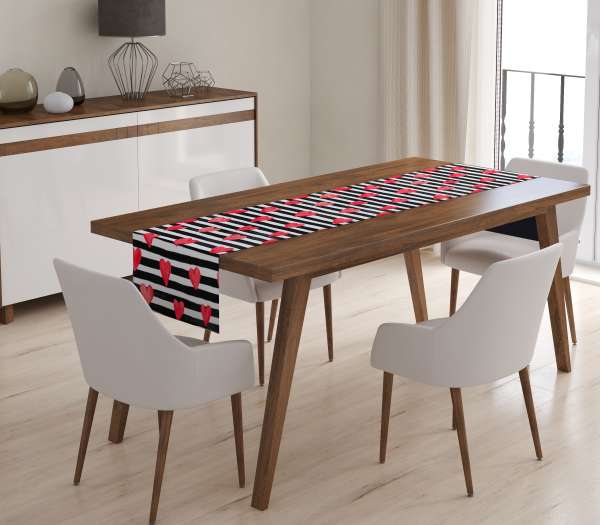 Chemin de table : COEURS